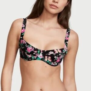 Victoria secret bikini top. 36C